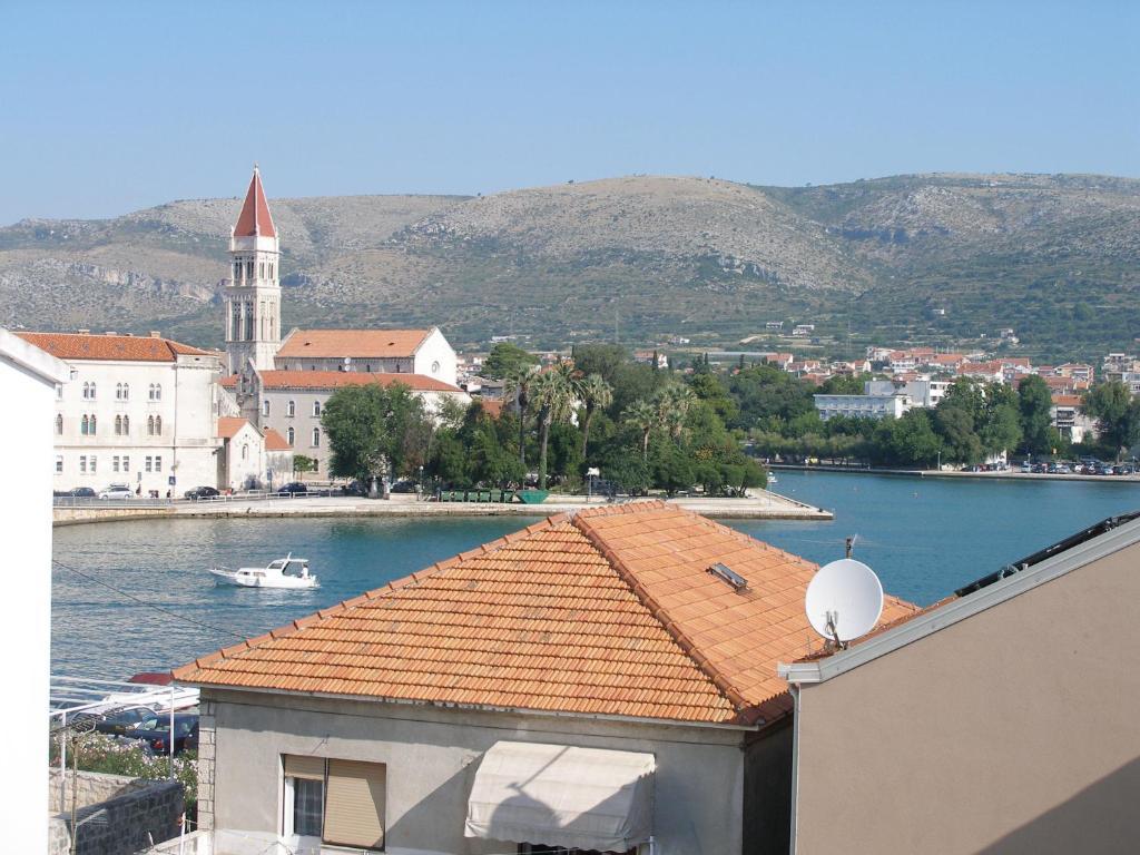 Apartments Madirazza Trogir Eksteriør billede