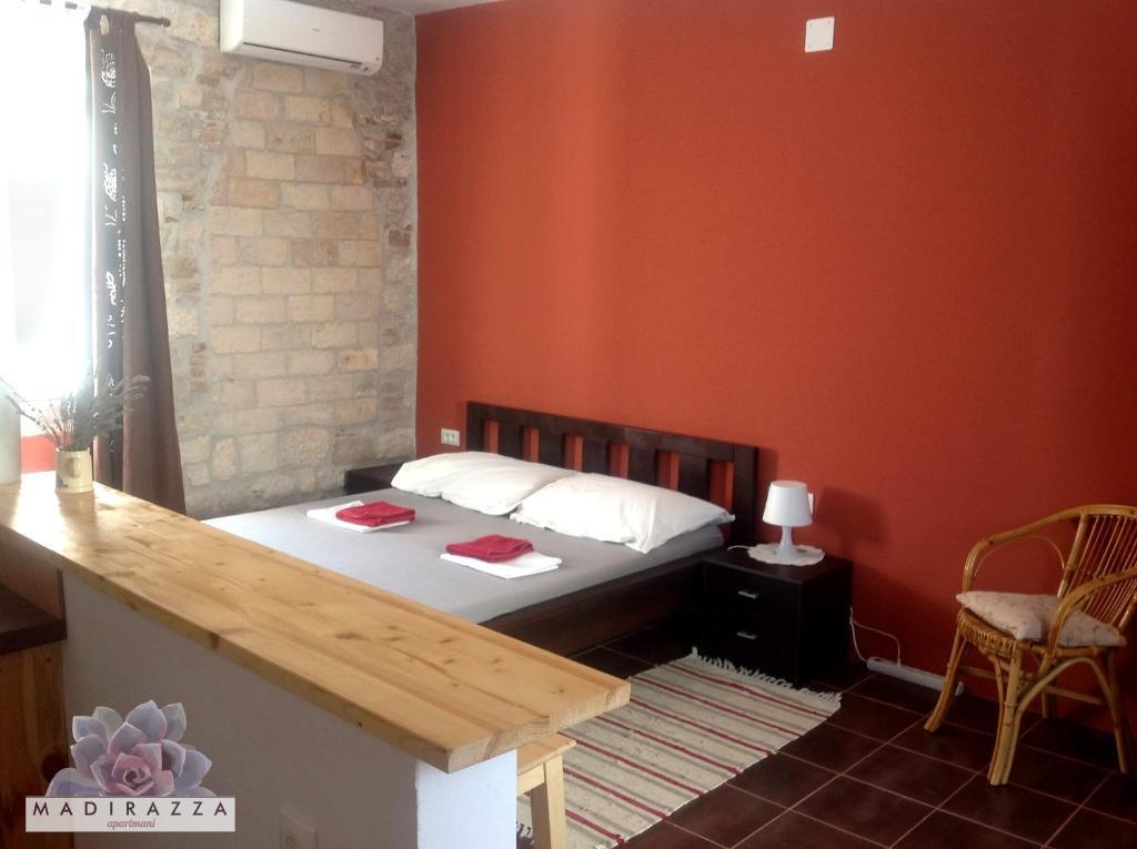 Apartments Madirazza Trogir Eksteriør billede